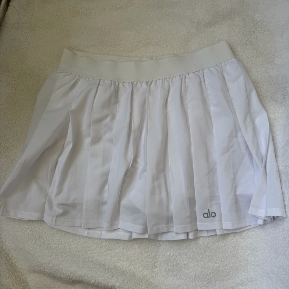 Alo Women’s White Pleated Tennis Skirt